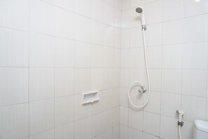 ห้องพัก | ห้องน้ำ | ฝักบัว, ของใช้ในห้องน้ำฟรี, ผ้าเช็ดตัว