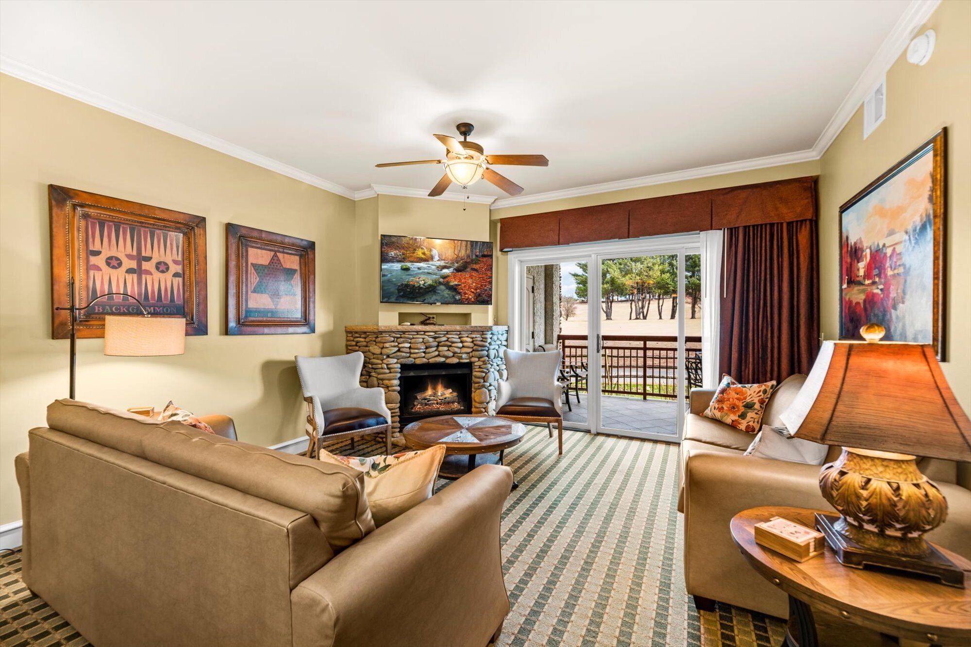 Family Friendly Condo - Prime Location - 5 mins from Dollywood - Luxury Resort