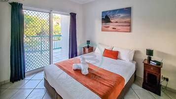 1 bedroom, desk, iron/ironing board, travel cot