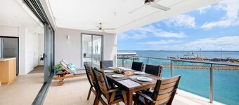 Seaside Serenity: Ocean View ~ Balcony Dining
