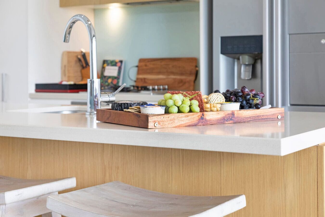 雪櫃、微波爐、焗爐、爐具