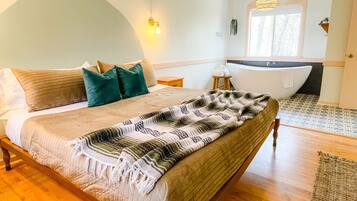 1 habitación, escritorio, tabla de planchar con plancha y wifi gratis