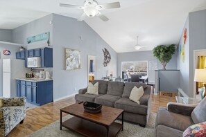 Een smart-tv, videogames en tafelvoetbal