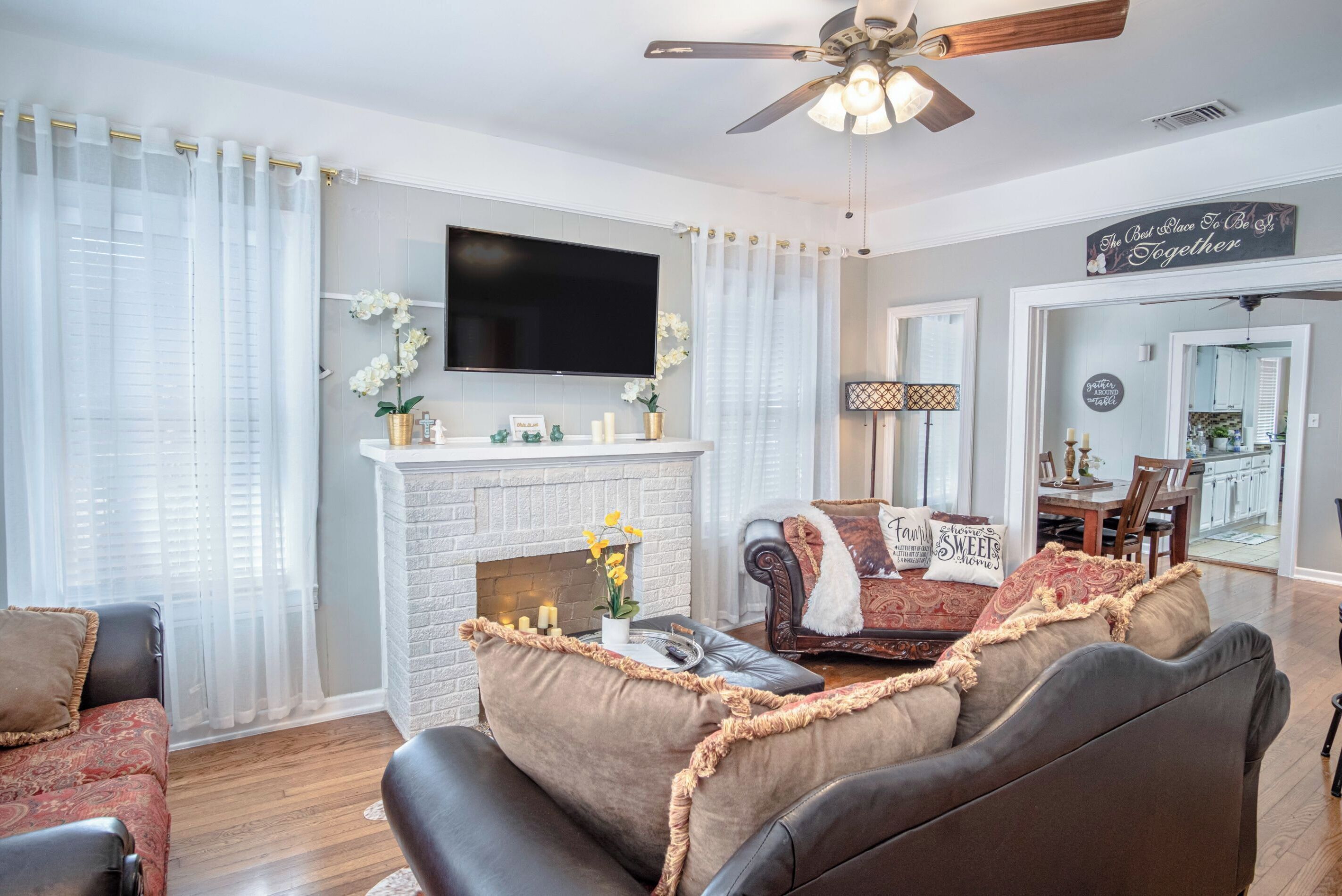 Stunning 3 BR Home Near DT Alamodome - Riverwalk