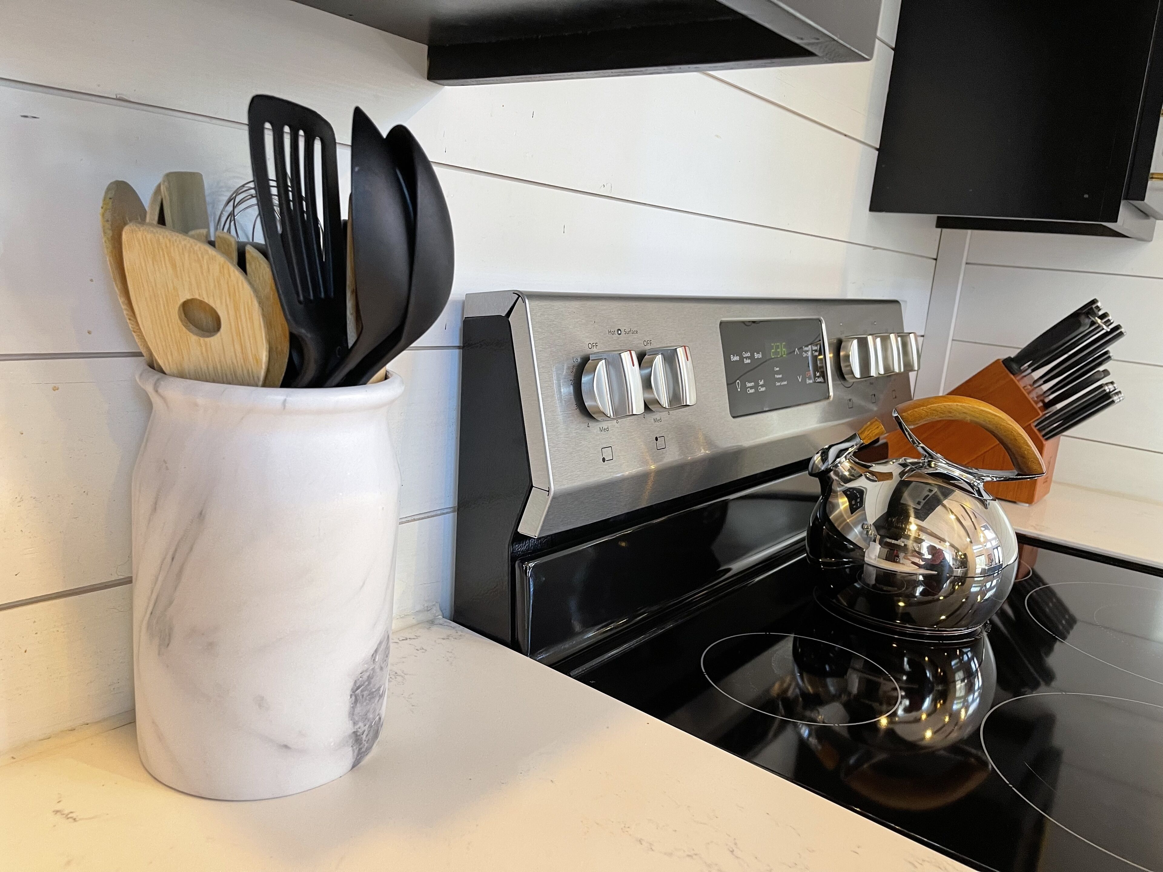 FIRST KISS: A Modern Romantic Luxury Couples Cabin