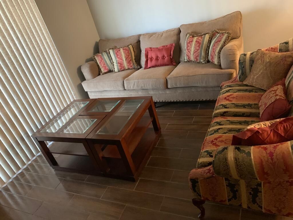 this entire unit consist of 3 bedrooms