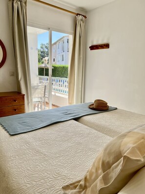 2 camere, ferro/asse da stiro, Wi-Fi gratuito, lenzuola