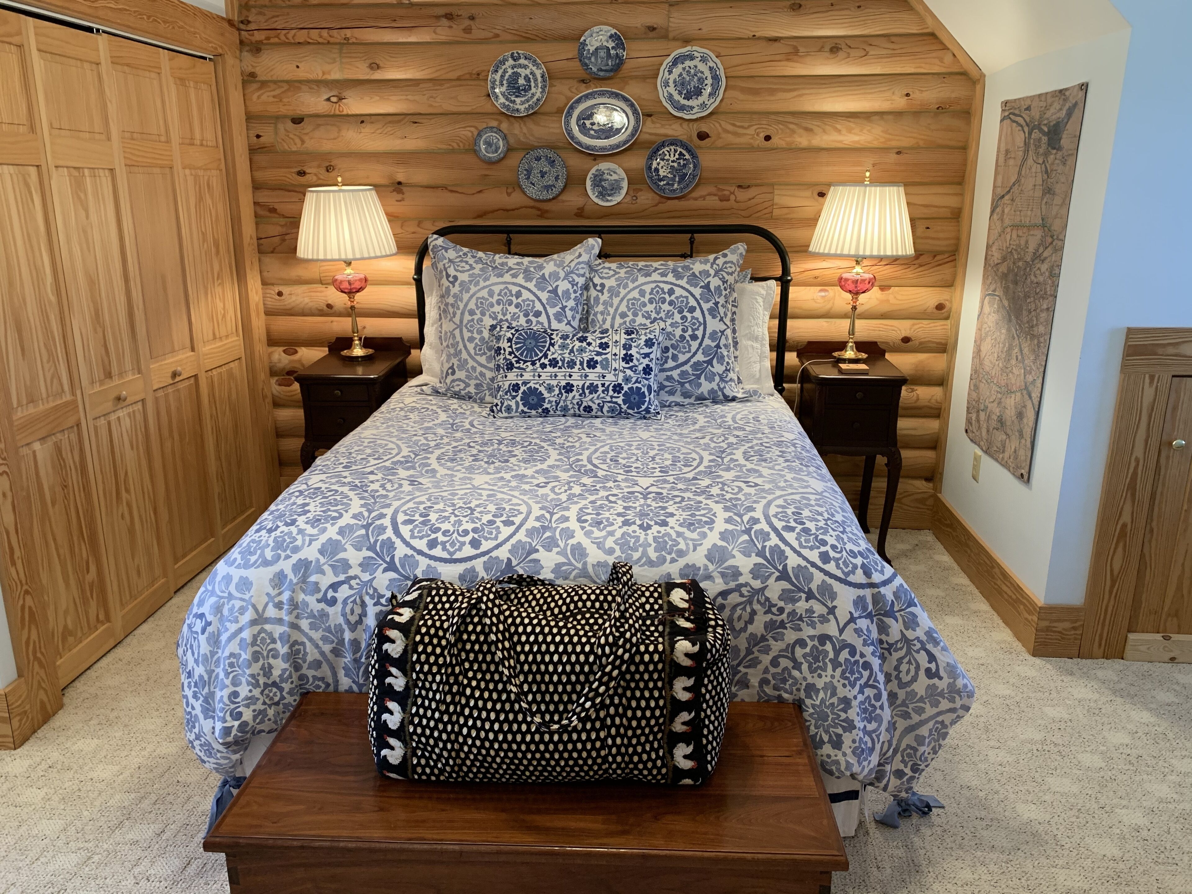 Spectacular Mountain woood cabin, family-friendly, close to The Homestead Resort