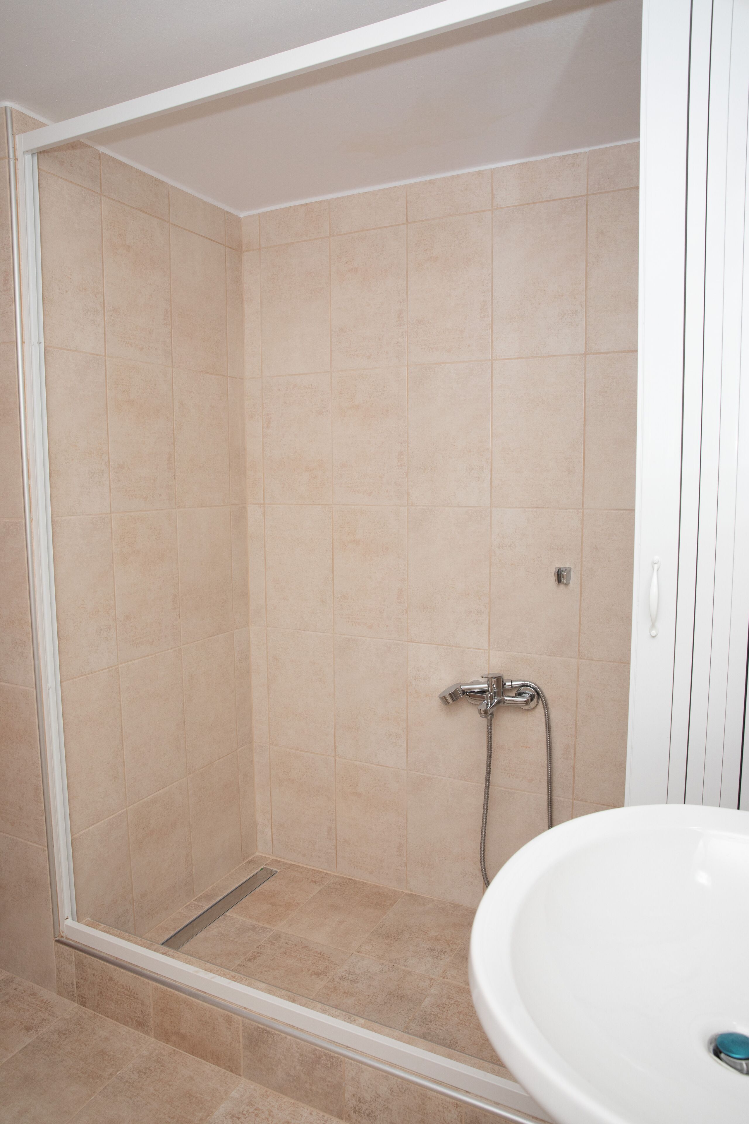 White Heaven. Near the Marina Lakki and a Wonderful View of the Port.