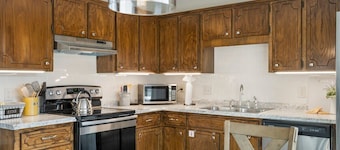 Jenks Spectacular Spain Ranch-Close to Five Oaks