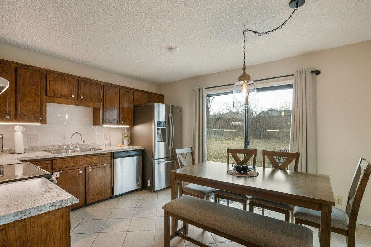 Jenks Spectacular Spain Ranch-Close to Five Oaks