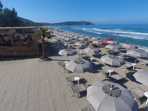 Apartments by the sea - Beach between Palinuro and Caprioli