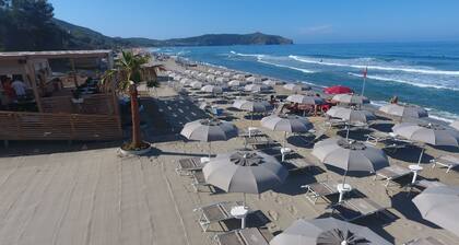 Apartments by the sea - Beach between Palinuro and Caprioli