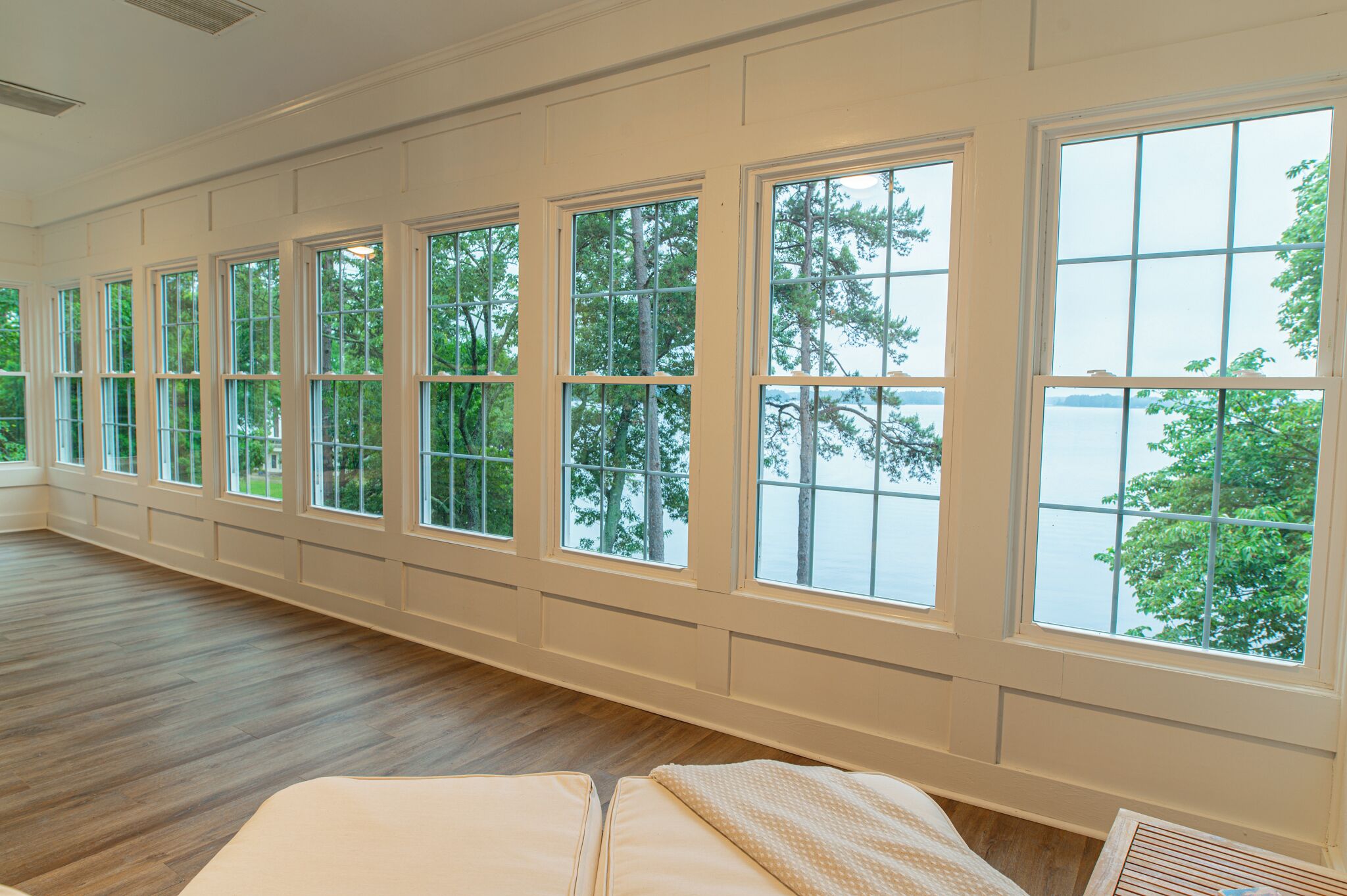 7 多间卧室、办公桌、熨斗/熨衣板、旅行婴儿床