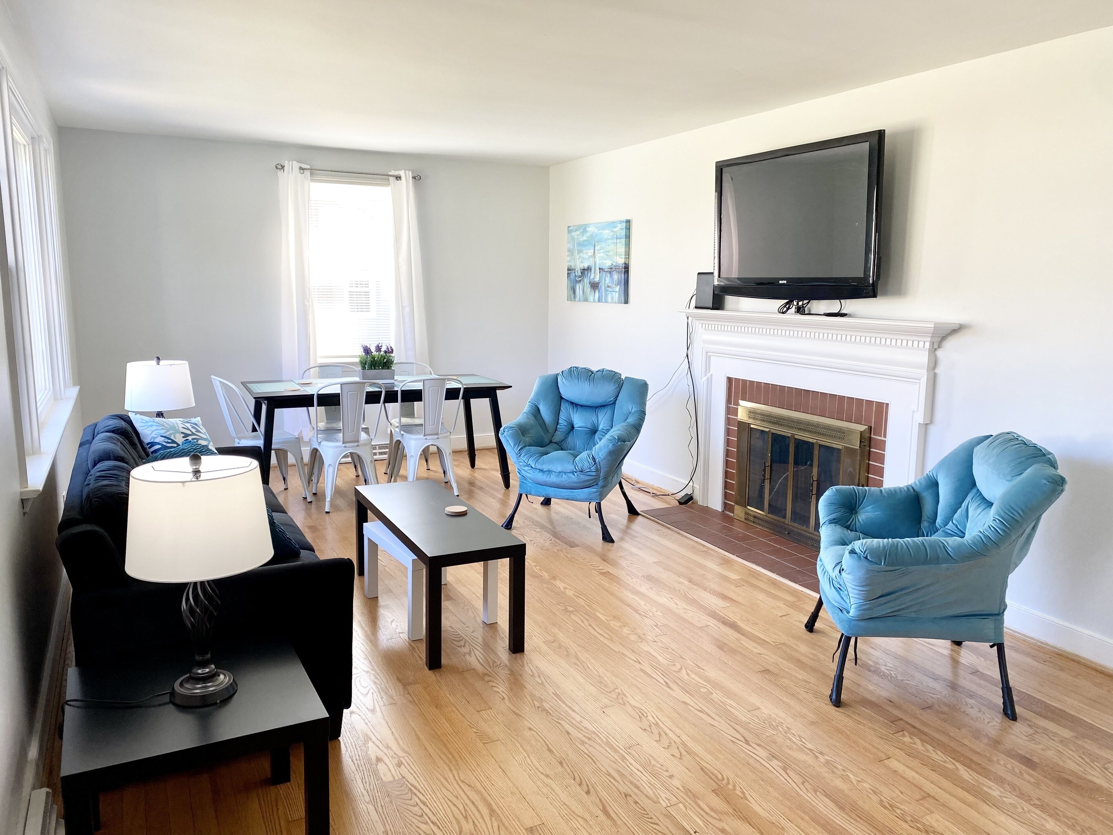 Downtown Kilmarnock Gem - High speed WiFi