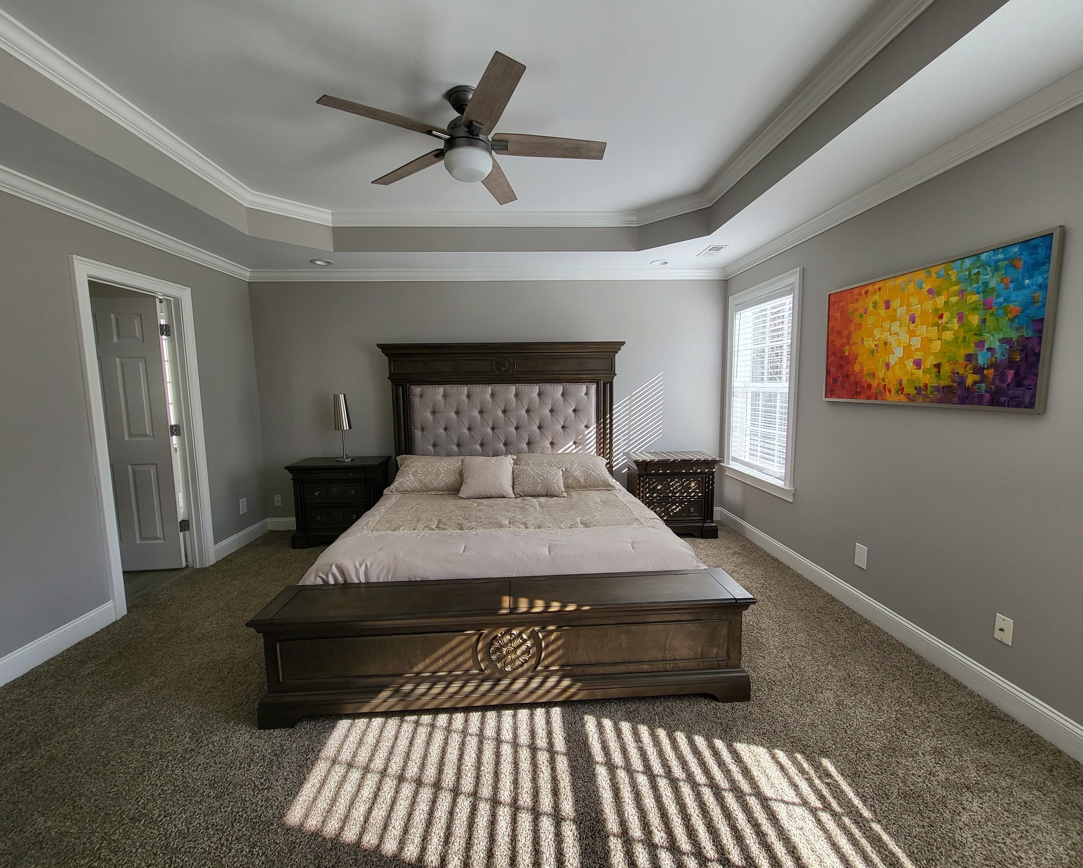 Single house- 5 minutes from the mall. Nice and quiet neighborhood