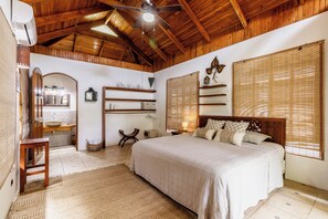 1 bedroom, free WiFi, bed sheets - Bungalow Armonia - Perfect Getaway! (North Santa Teresa)