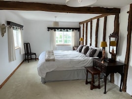 Casa tradicional | 4 quartos, Wi-Fi, roupa de cama