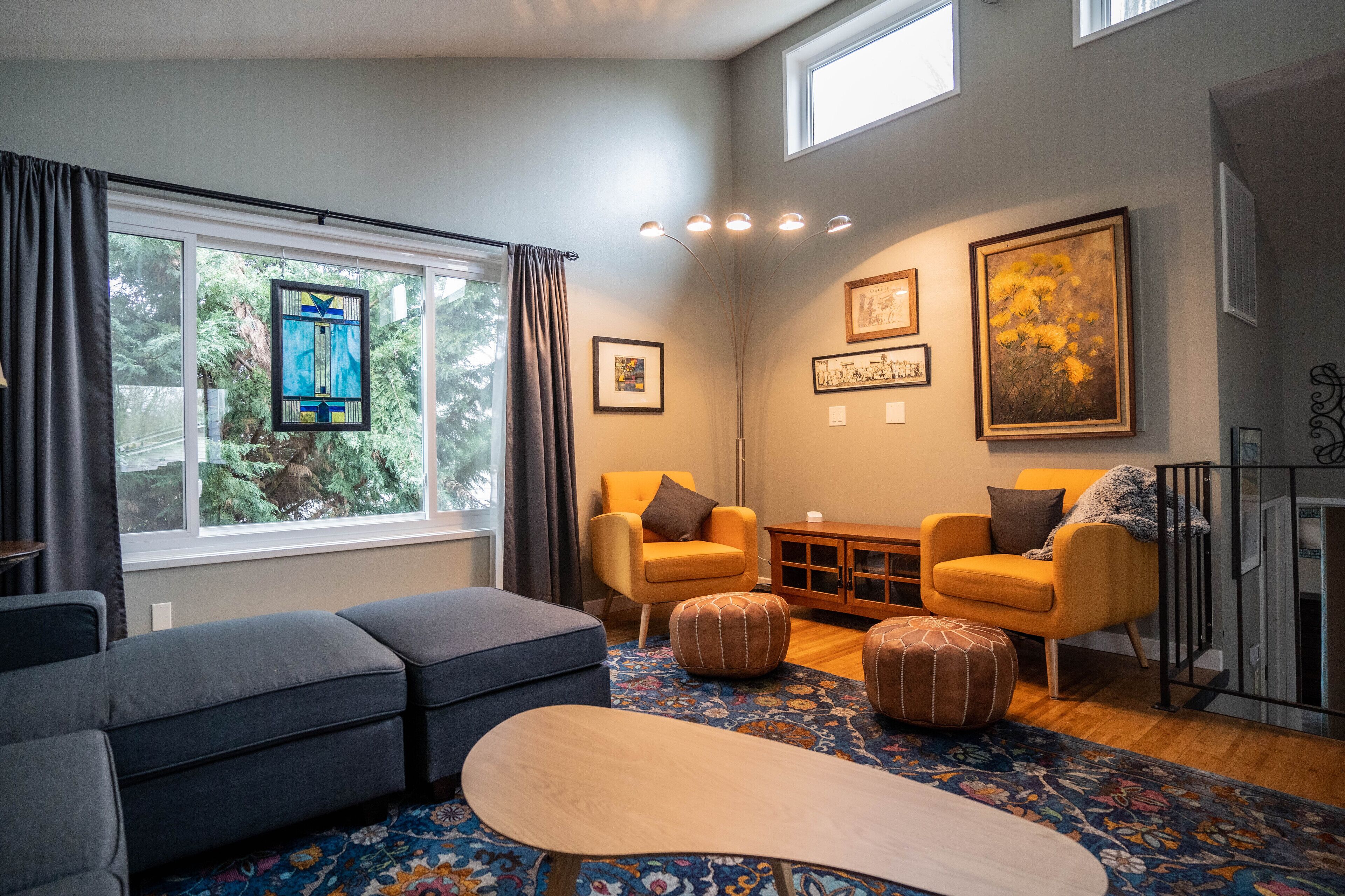 Gorgeous Retreat with Hot Tub