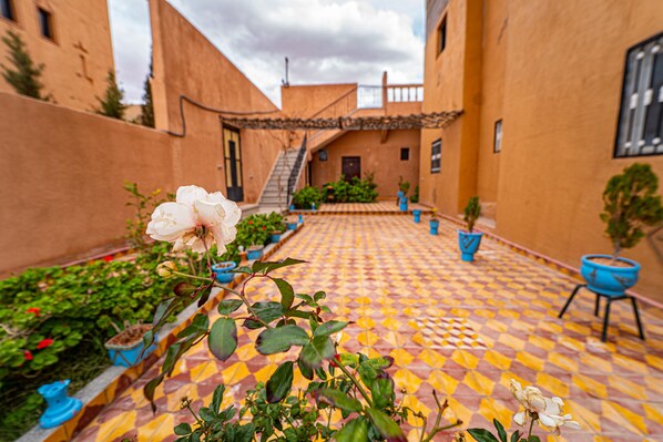 Property grounds - Maison chez ahmed panoramic view of the ait ben haddou ksar (Bouvet Island)