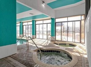 Piscine intérieure, piscine chauffée