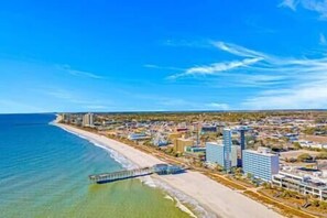 Am Strand, Liegestühle, Strandtücher