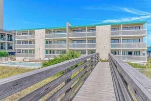 Property grounds - Updated Oceanview 3BR | OD North Myrtle Beach! (North Myrtle Beach)