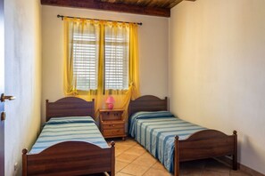 3 bedrooms, iron/ironing board, WiFi