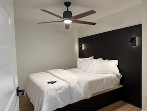 1 bedroom, free WiFi, bed sheets