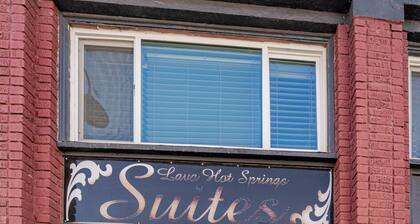 The Suites at Lava Hot Springs: Suite 8- Sundenia
