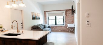 Driggs Theme: Suites of Lava #9