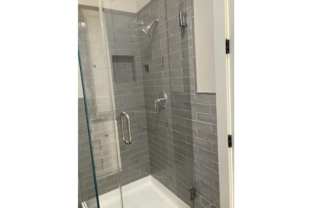 Close to San Francisco, Quiet family home with views!