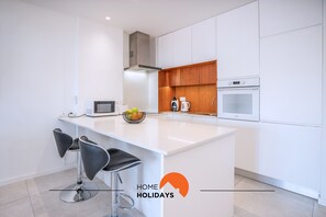 Fridge, microwave, oven, stovetop - #079 T1 Vale Mangude by Home Holidays (Albufeira)