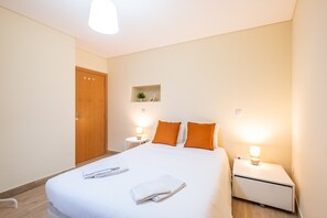 3 habitaciones, tabla de planchar con plancha y wifi gratis 