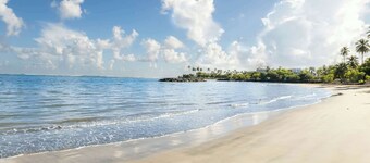 AQUA Ville Moderna 5 · Bright 3BR Haven Near Beach