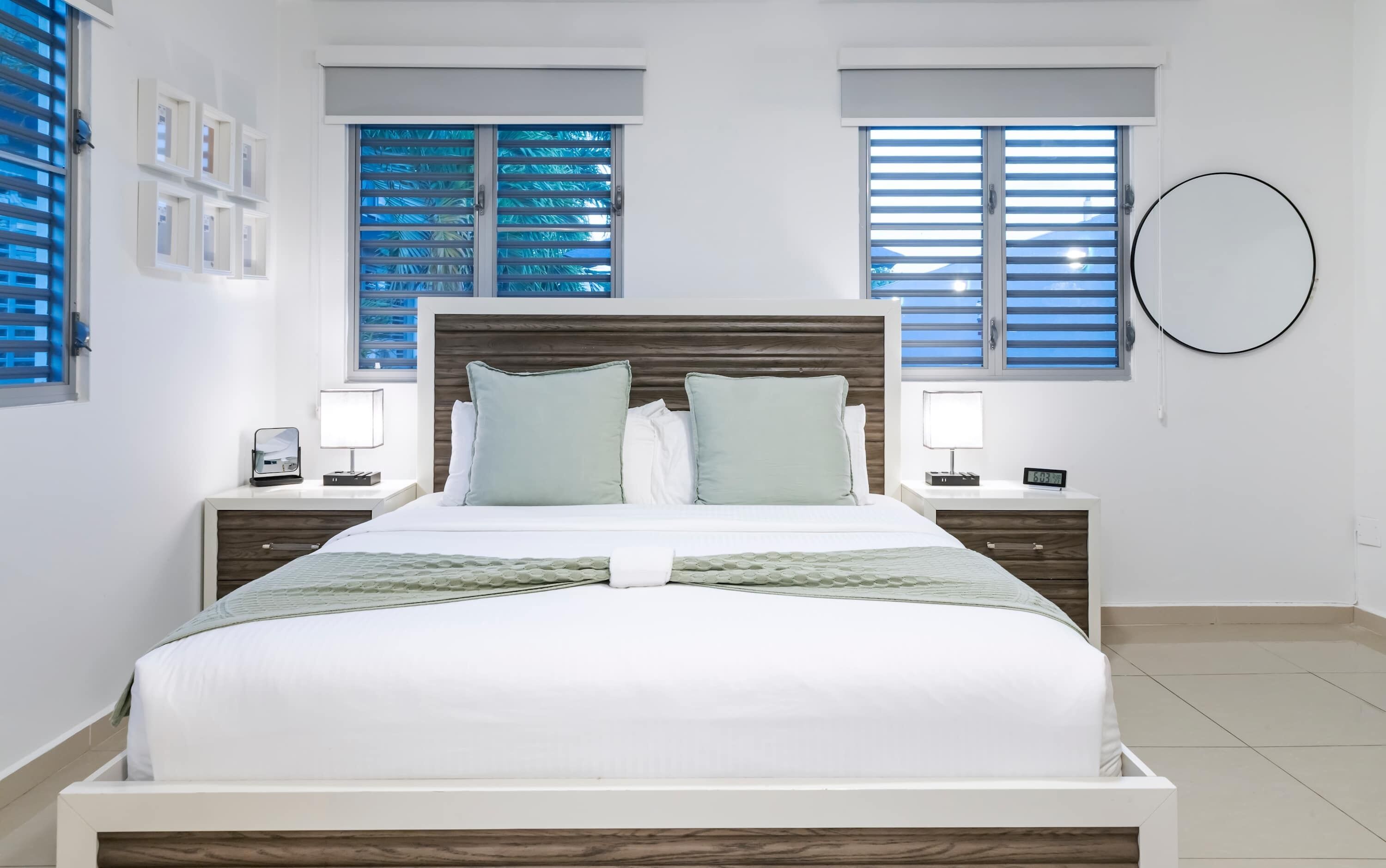 1 室のベッドルーム、デスク、アイロン / アイロン台、WiFi