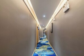 Unclassified image, 2 of 12, button - Kaida Light Hotel (Lanzhou West High-speed Railway Station Tumendun Subway Station) (Lanzhou)