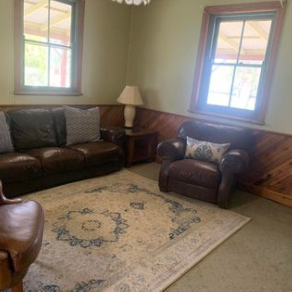 Boutique Country Style Cottage Close to Town