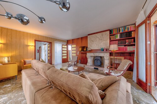 VILLA 8 PEOPLE 4 BEDROOMS NEAR BEACH AIR CONDITIONING