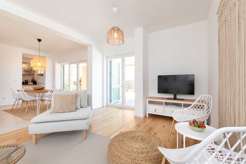 Villa OLIVE OCEAN with pool and seaview