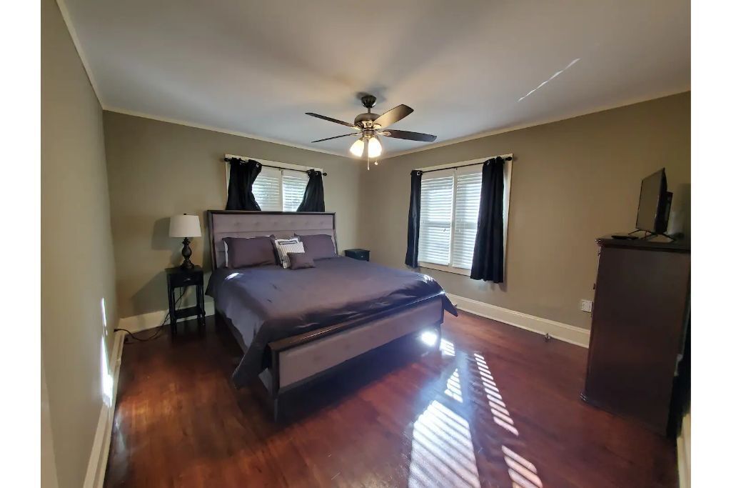 Cozy midtown getaway *King beds*Wifi*Near GA Tech