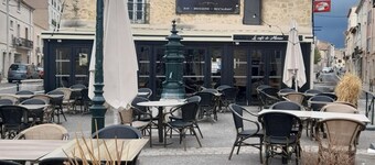 In the heart of Meze, apartment 2 BEDROOMS, AIR CONDITIONED, sleeps 4.