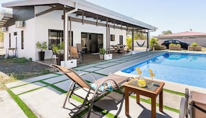 Piscine extérieure