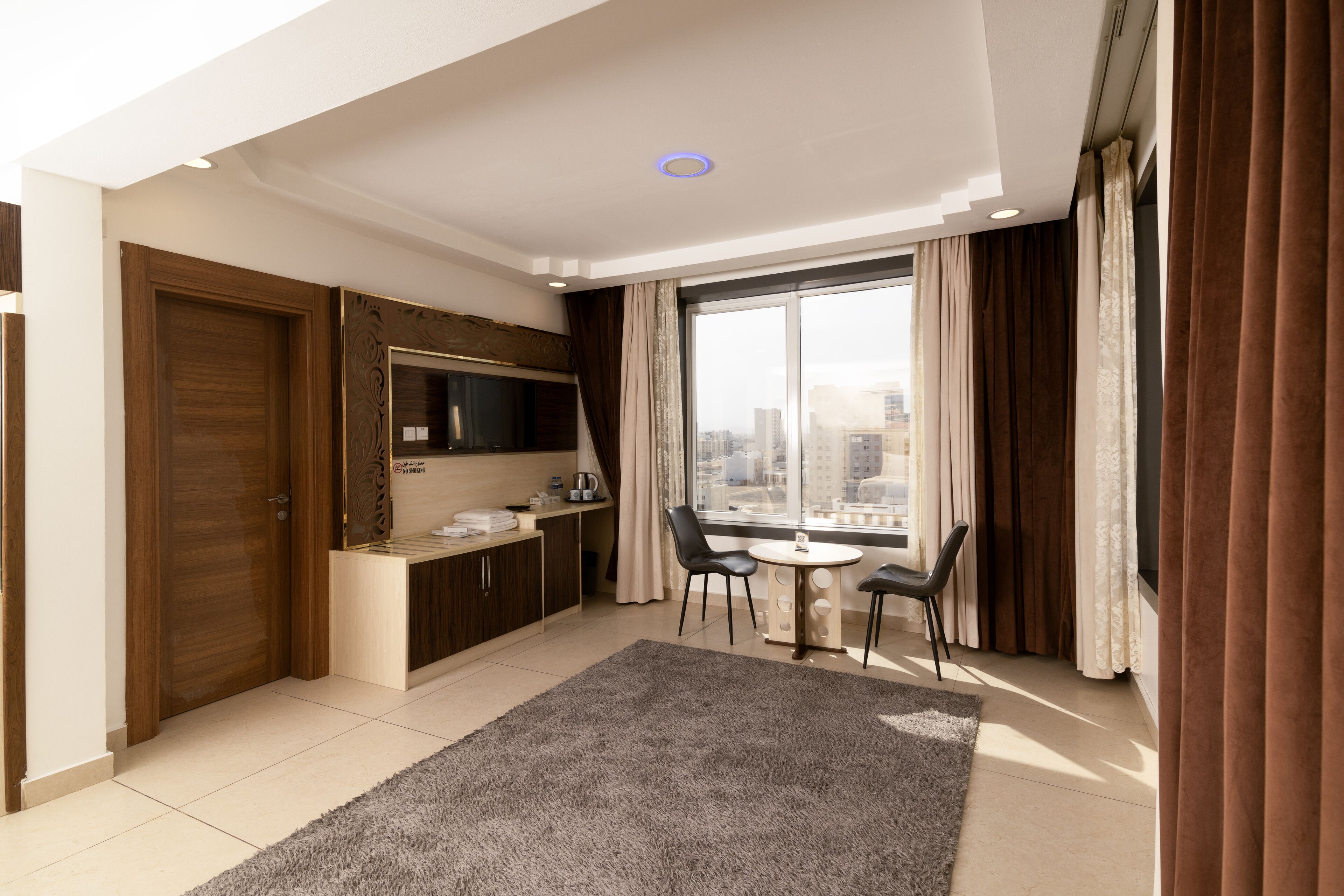 TV de tela plana 32 polegadas com canais de TV premium, TV, lareira