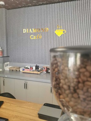 Coffee shop - Diamond Star Hotel (Seeb)