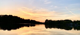 Lakelife Lodge - Lake front property