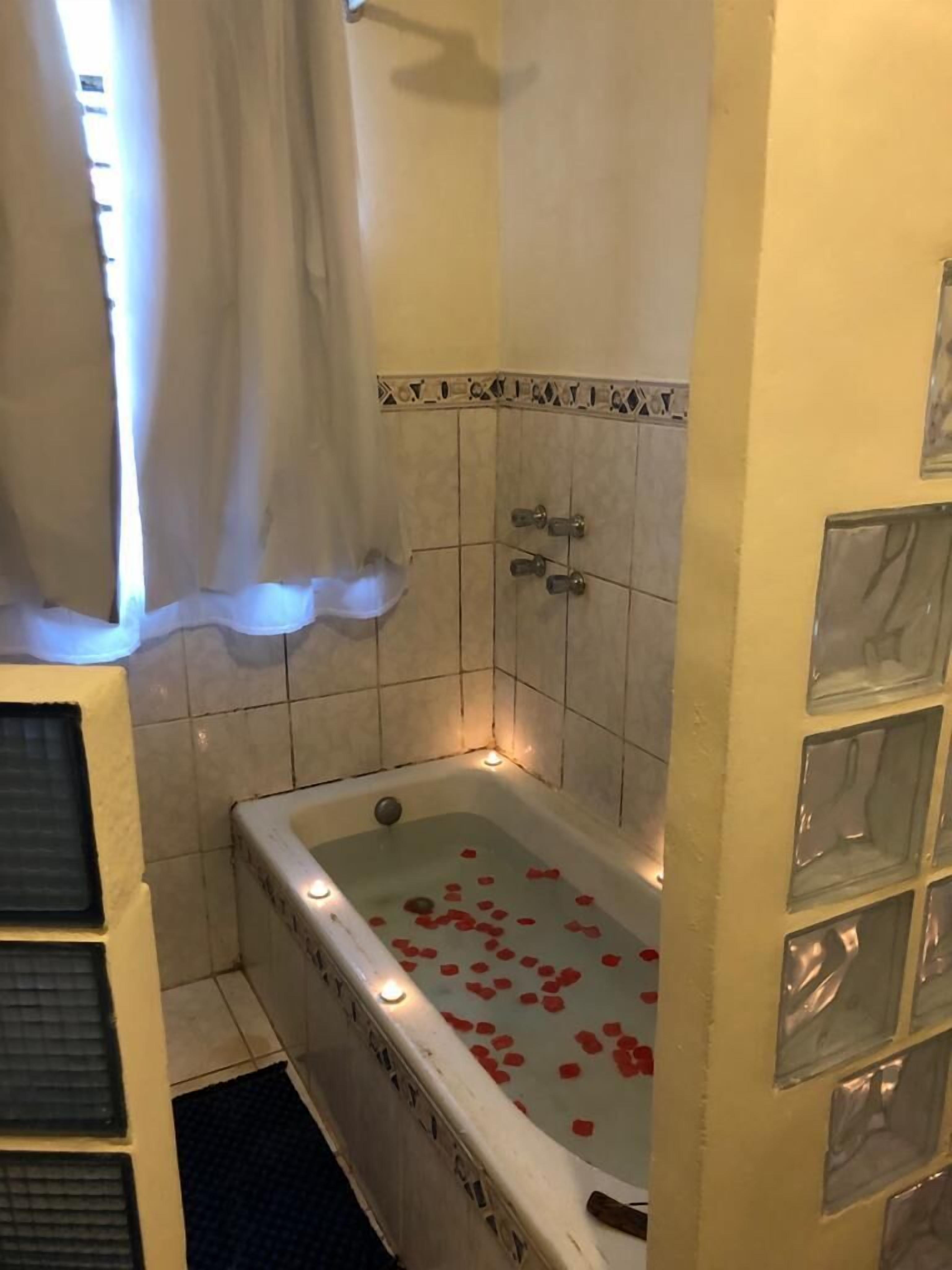 Easter at Casa da Fazenda with Bath, Fireplace and WiFi - STUNNING PLACE!