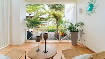 Nature View King Suite | Premium-sengetøj, dundyner, pengeskab på værelset, individuelt design