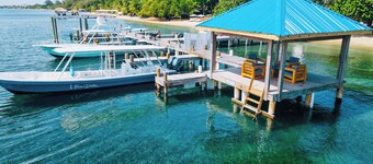 Blue Roatan Resort