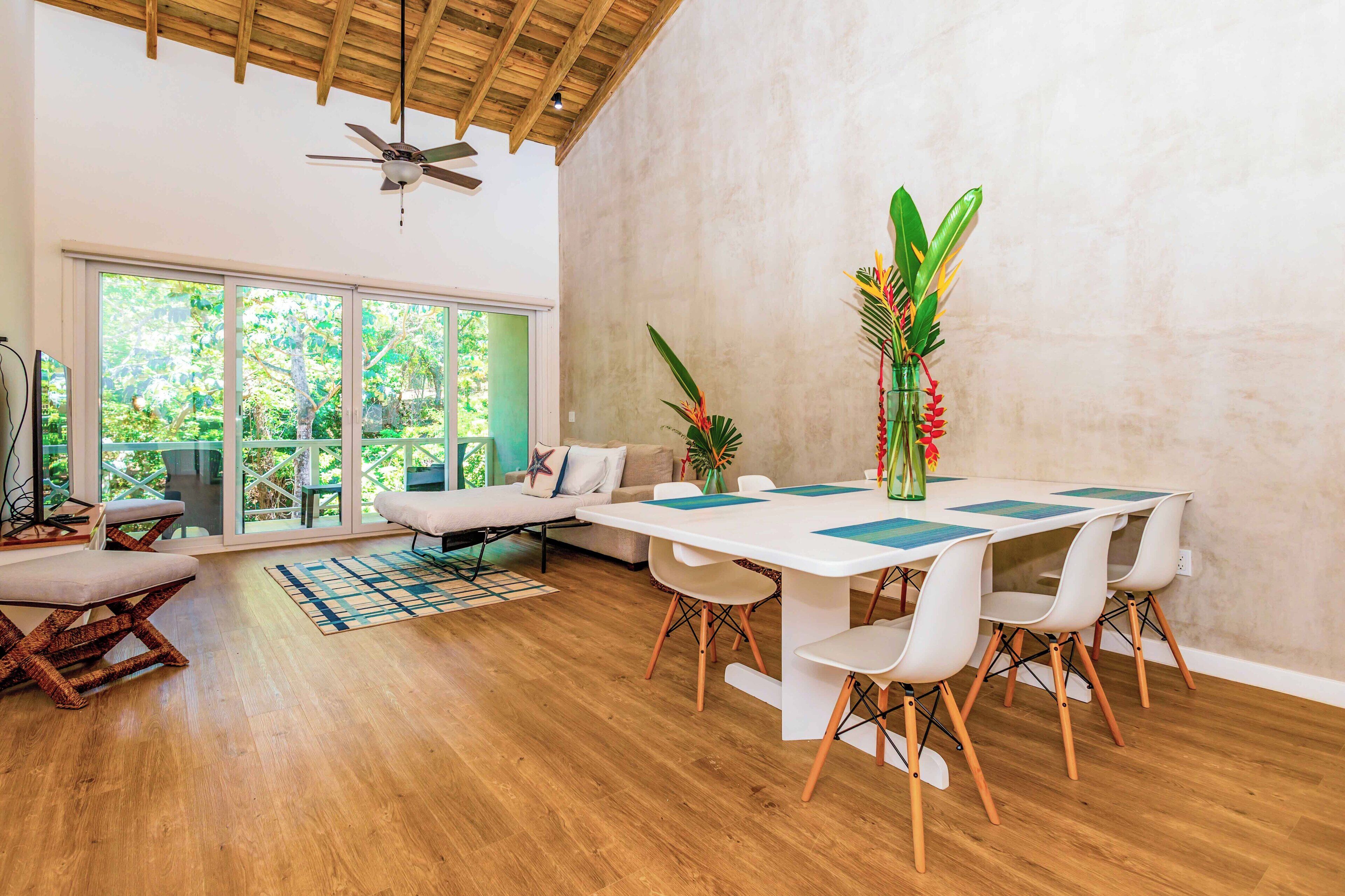 Luxury Condominium D2A | Living room